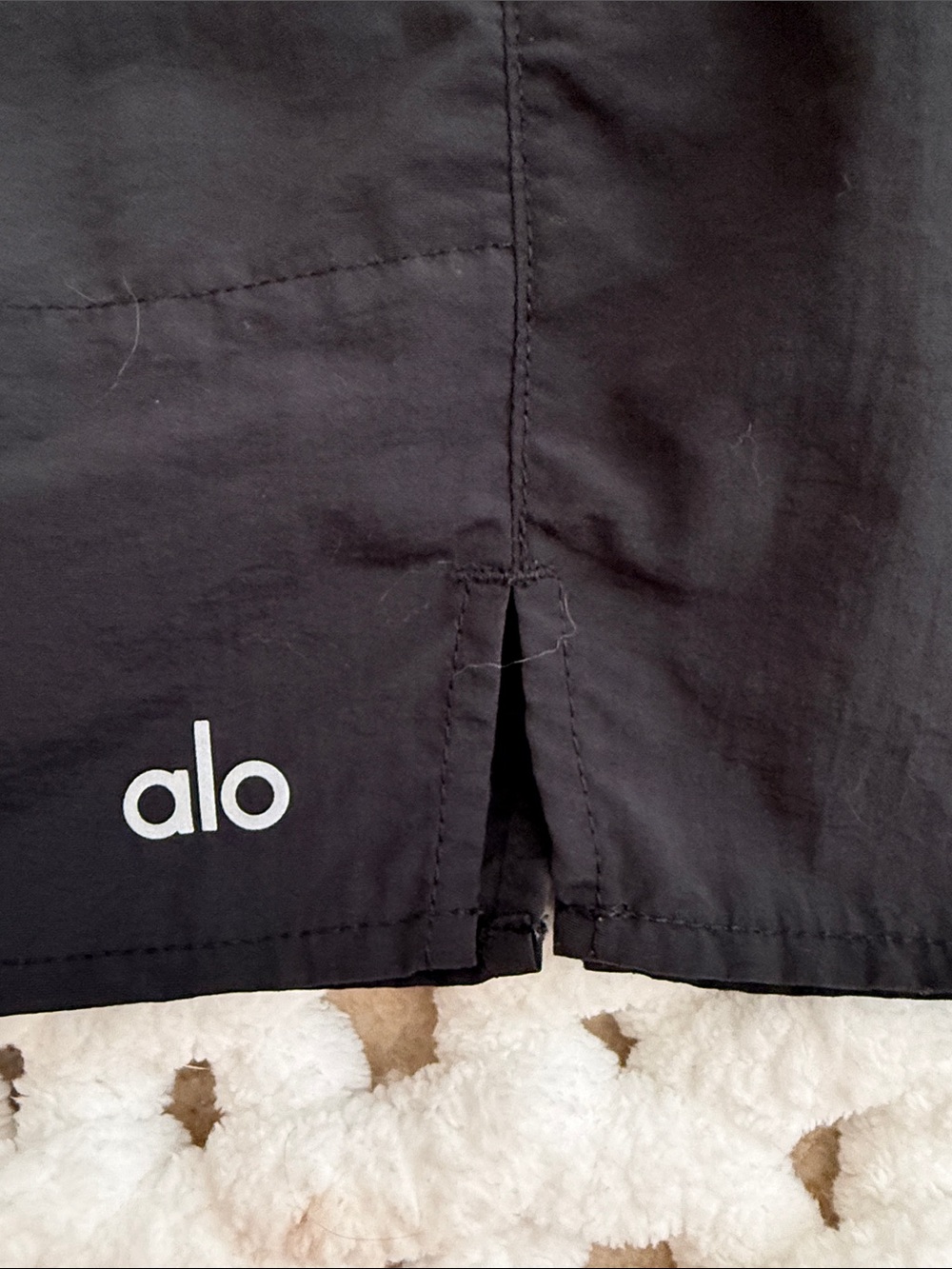 Alo Alumni Black Shorts Size M - Picture 7 of 7